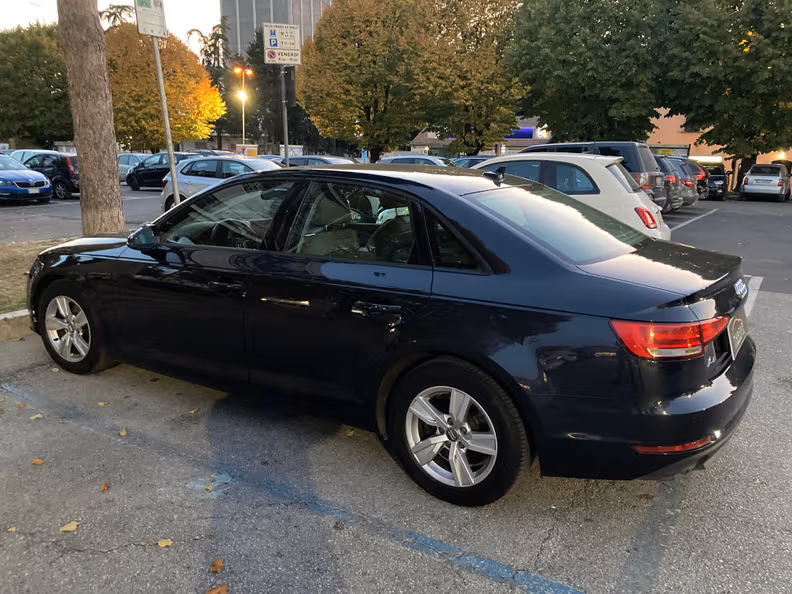 Audi A4 - 18