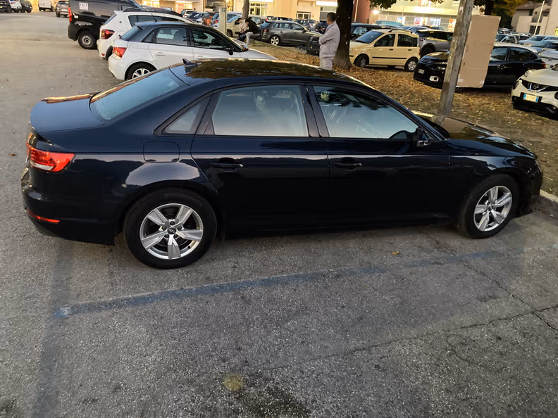 Audi A4 - 30