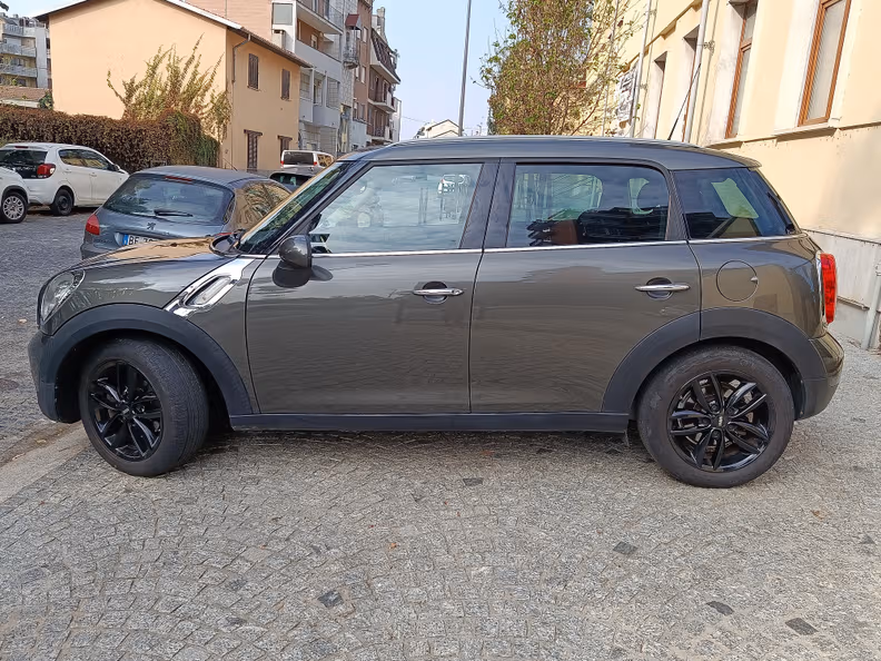 Mini Countryman - 8