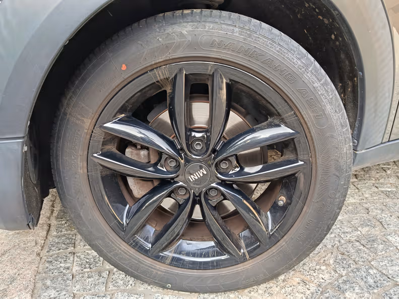 Mini Countryman - 38