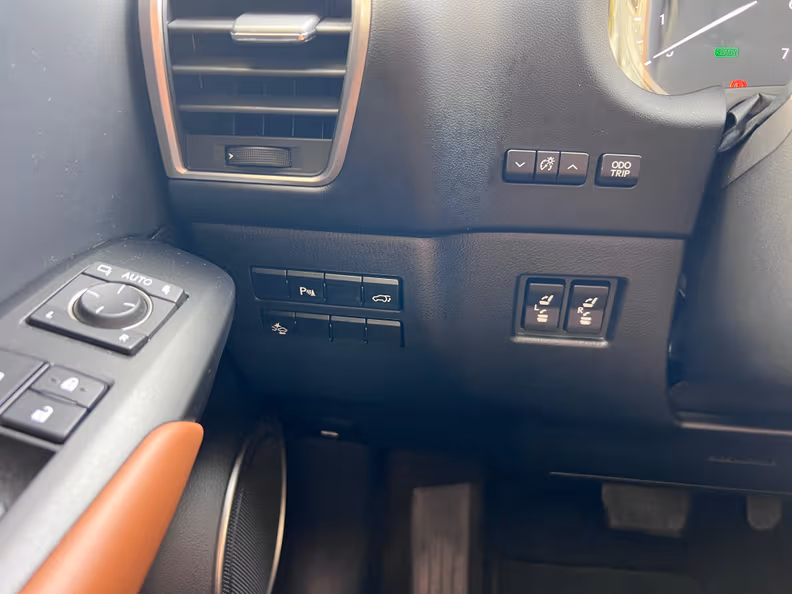 Lexus NX-Series - 32