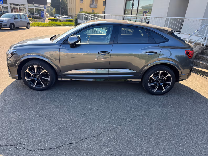 Audi Q3 - 2