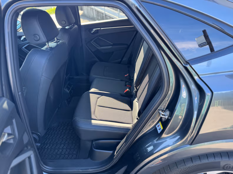 Audi Q3 - 21