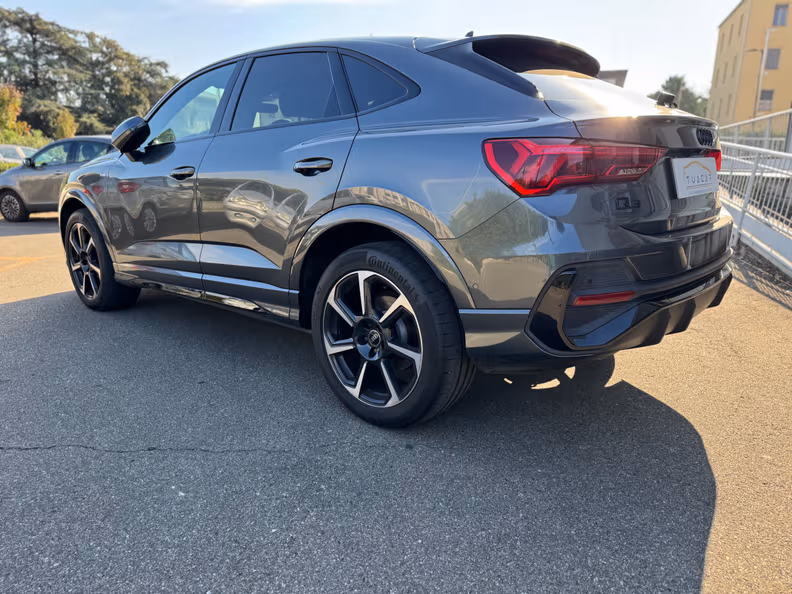 Audi Q3 - 3
