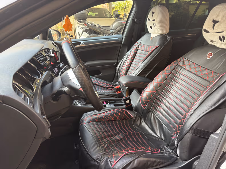 Volkswagen Golf - 25