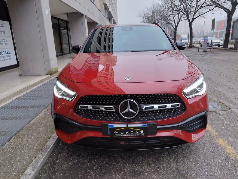 Mercedes-Benz GLA-Class - 2