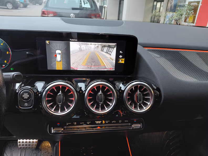 Mercedes-Benz GLA-Class - 15