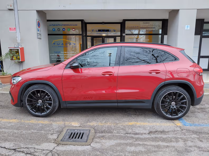 Mercedes-Benz GLA-Class - 27