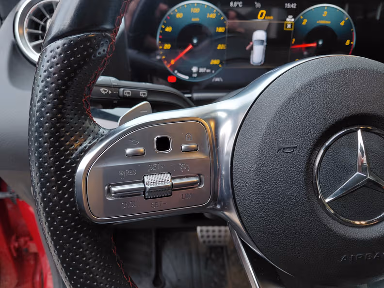 Mercedes-Benz GLA-Class - 17