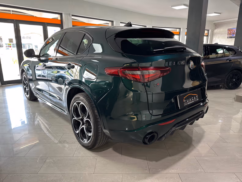Alfa Romeo Stelvio - 4