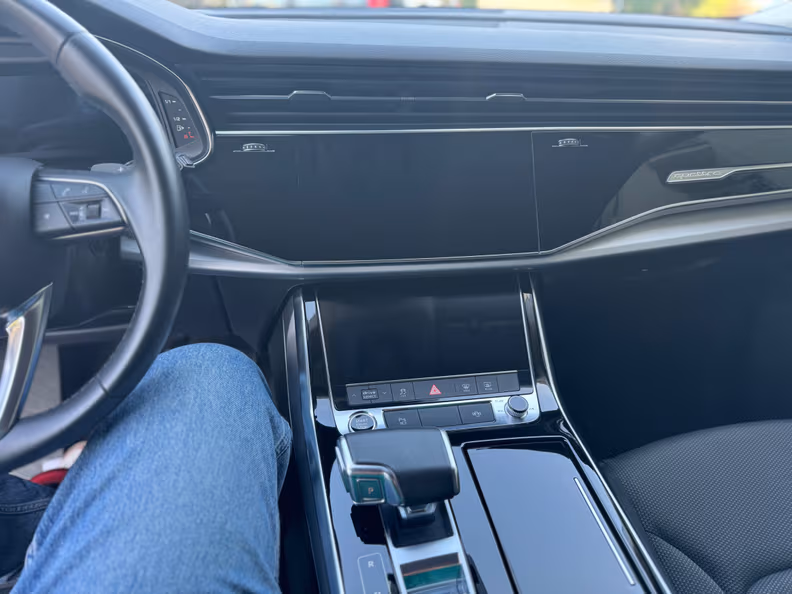 Audi Q8 - 18