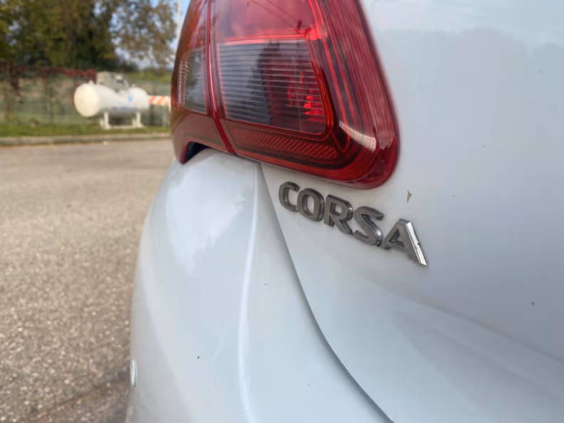 Opel Corsa - 18