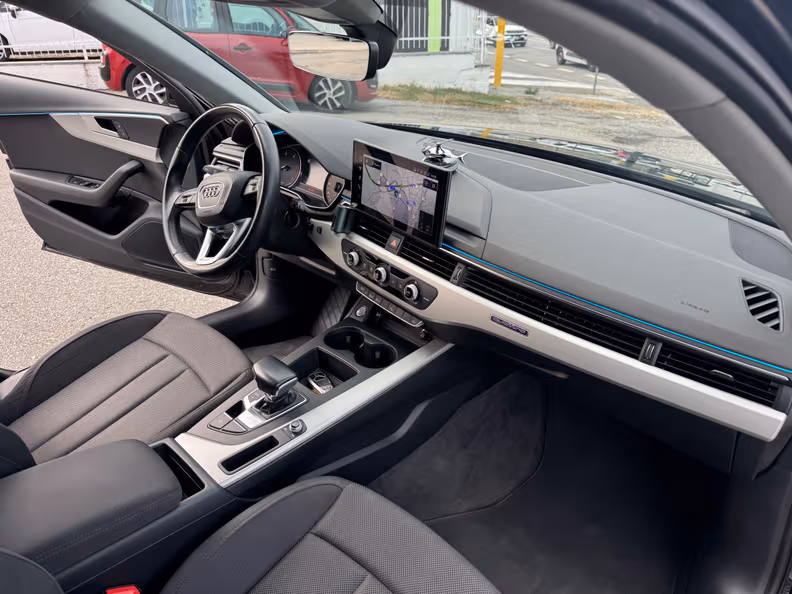 Audi A4 - 8