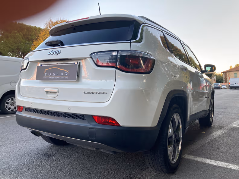 Jeep Compass - 24