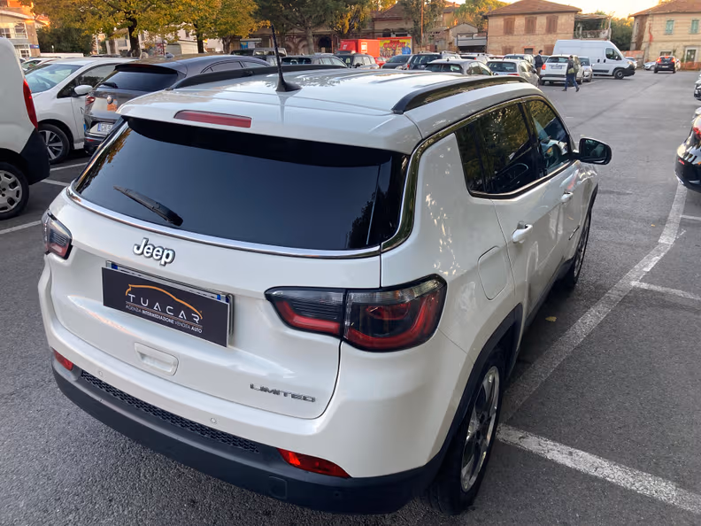 Jeep Compass - 23