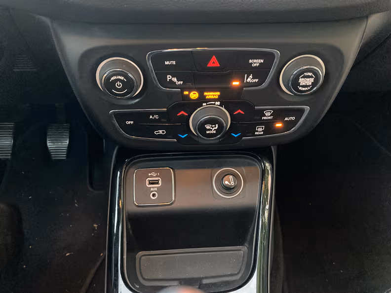 Jeep Compass - 49