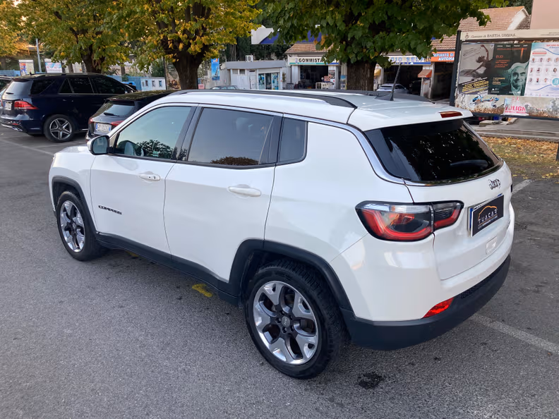Jeep Compass - 13