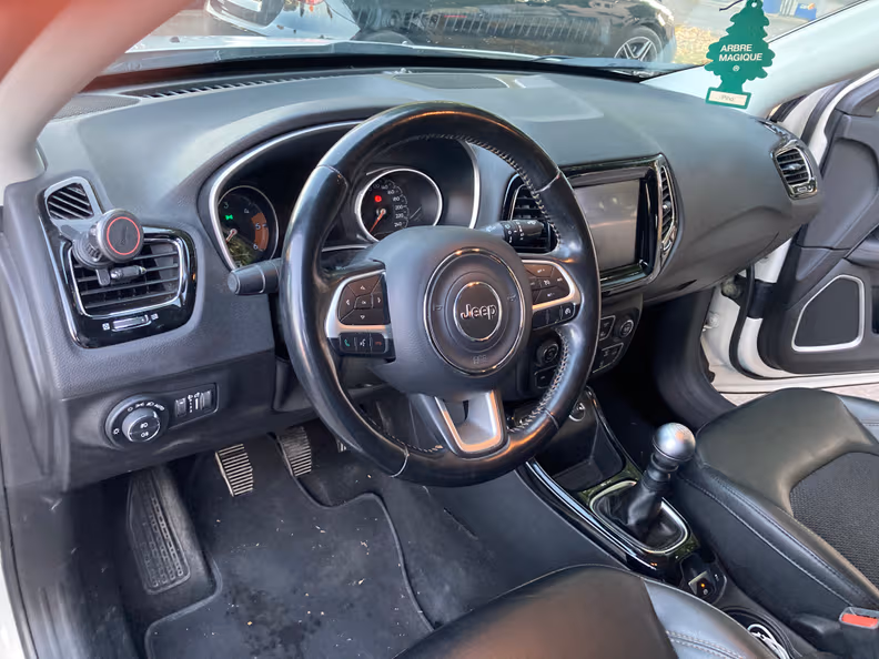 Jeep Compass - 53