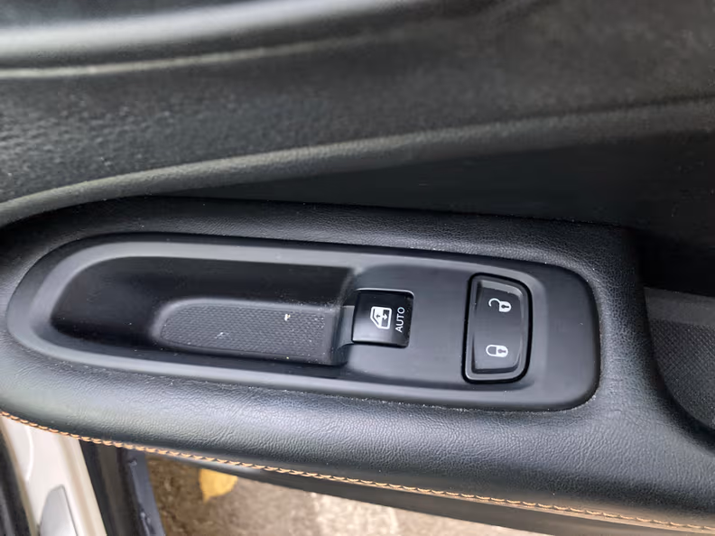 Jeep Compass - 62