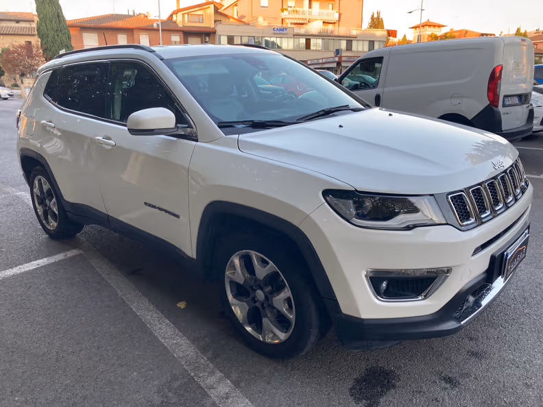 Jeep Compass - 31