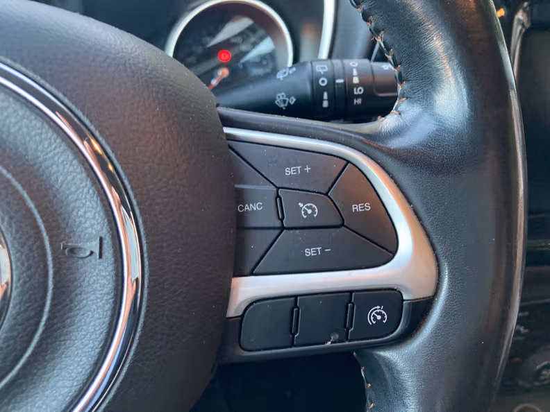 Jeep Compass - 45