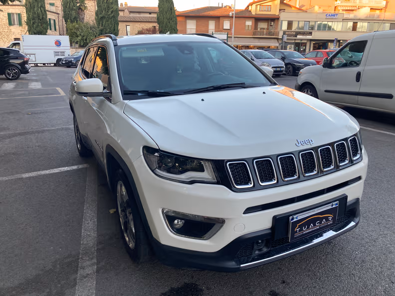 Jeep Compass - 34