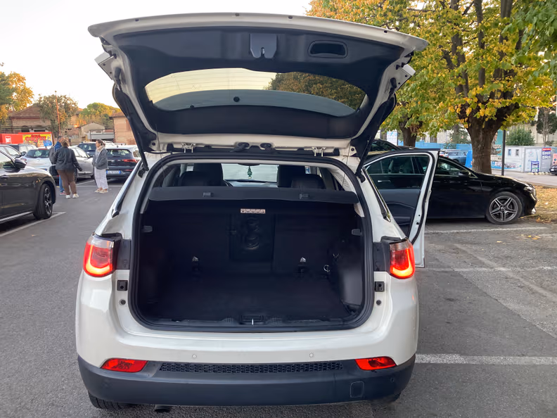Jeep Compass - 57