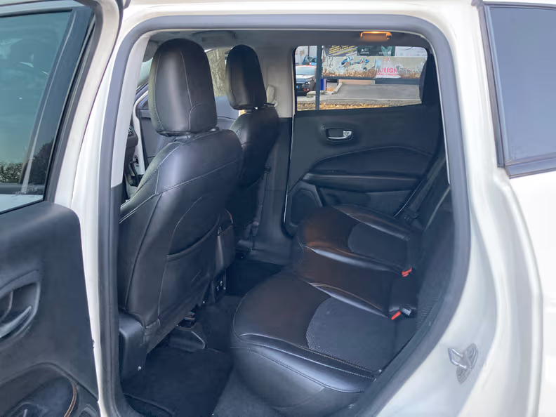 Jeep Compass - 54
