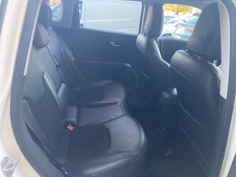 Jeep Compass - 63