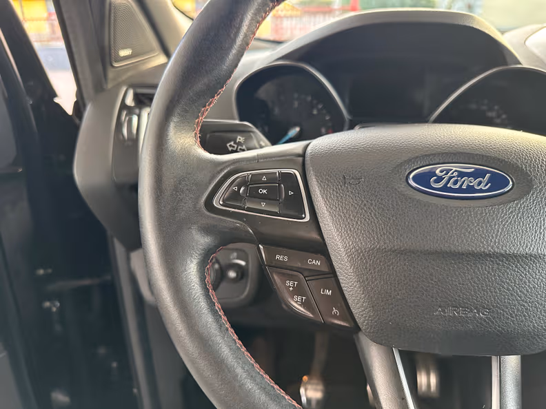 Ford Kuga - 18