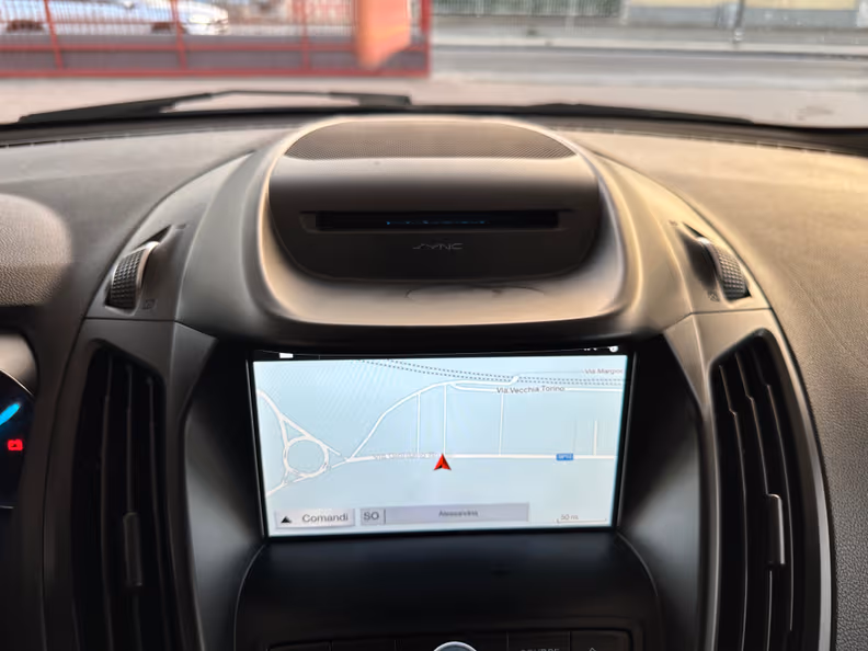 Ford Kuga - 22
