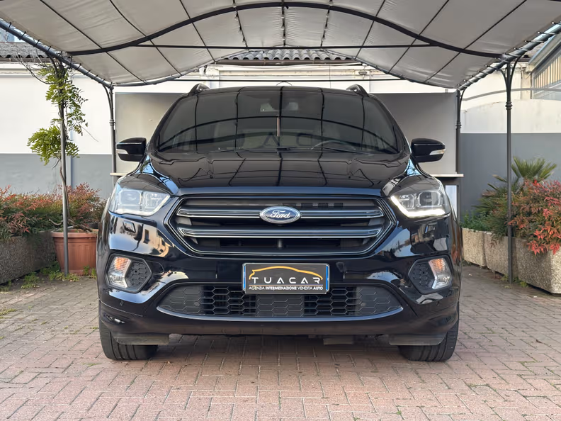 Ford Kuga - 2