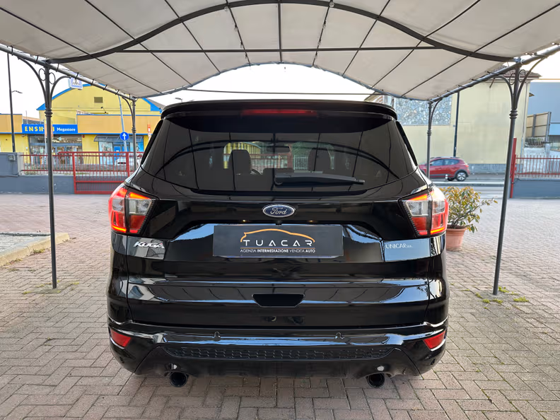 Ford Kuga - 32