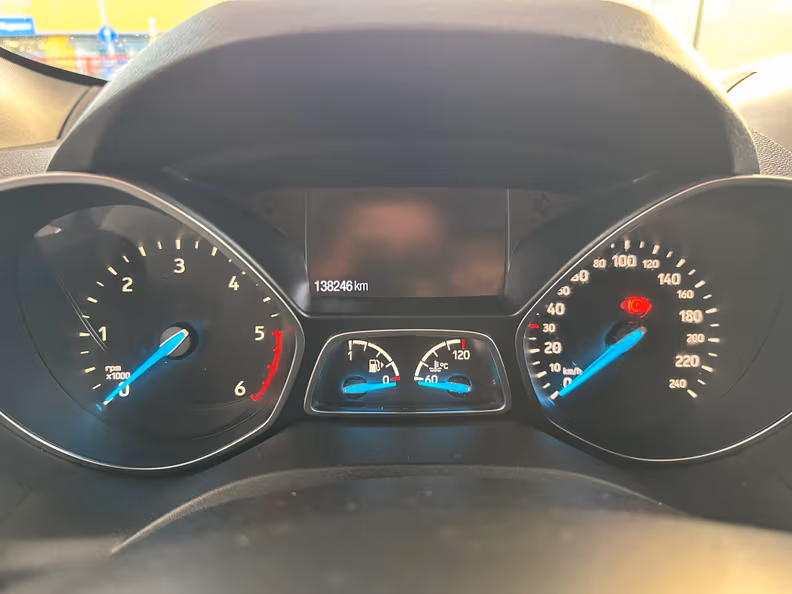 Ford Kuga - 21