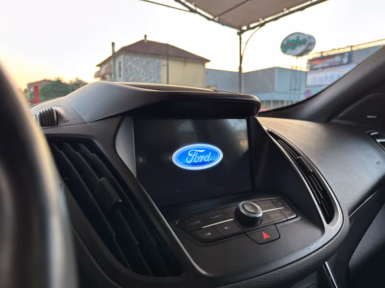Ford Kuga - 23