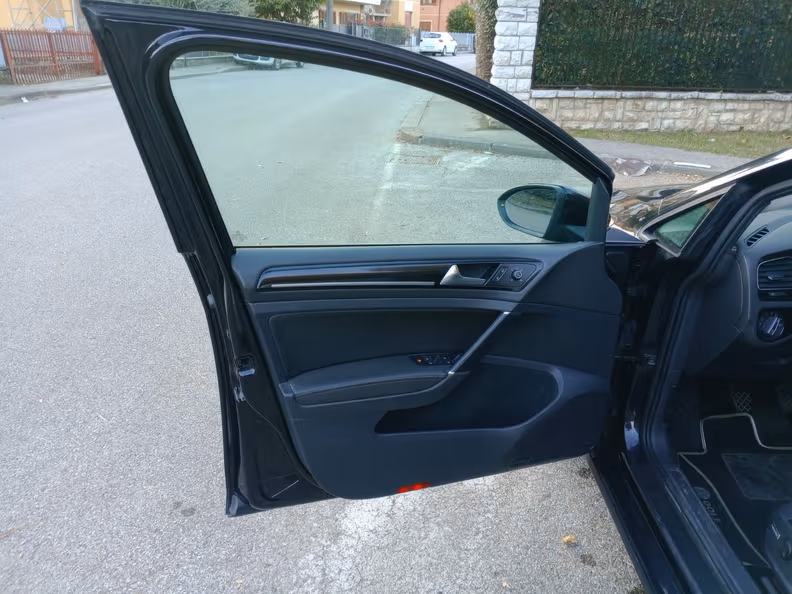 Volkswagen Golf - 13