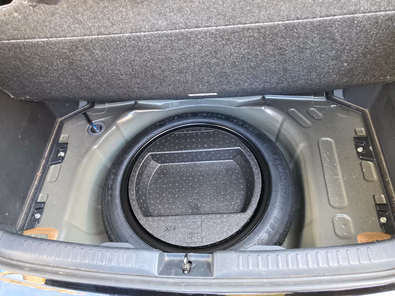 Toyota Yaris - 85