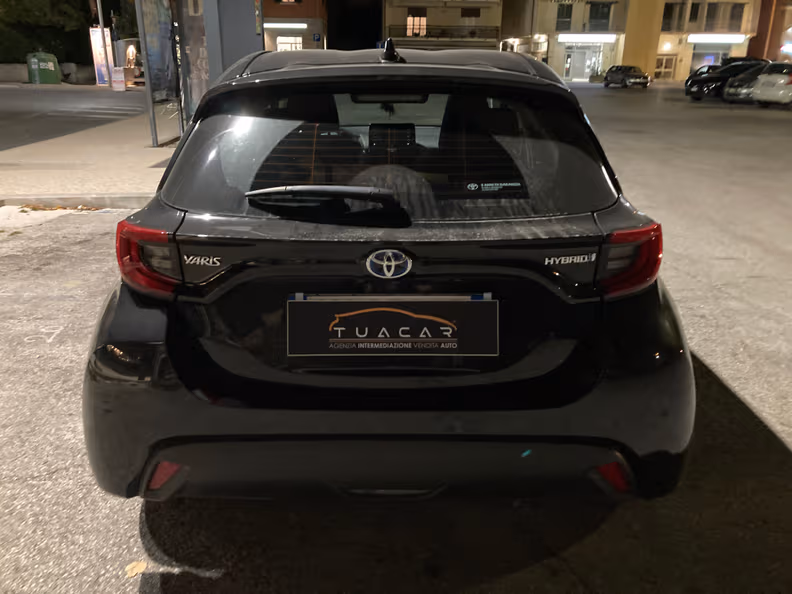 Toyota Yaris - 11