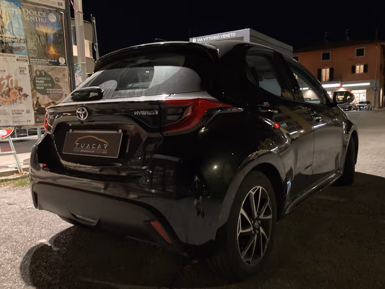 Toyota Yaris - 12