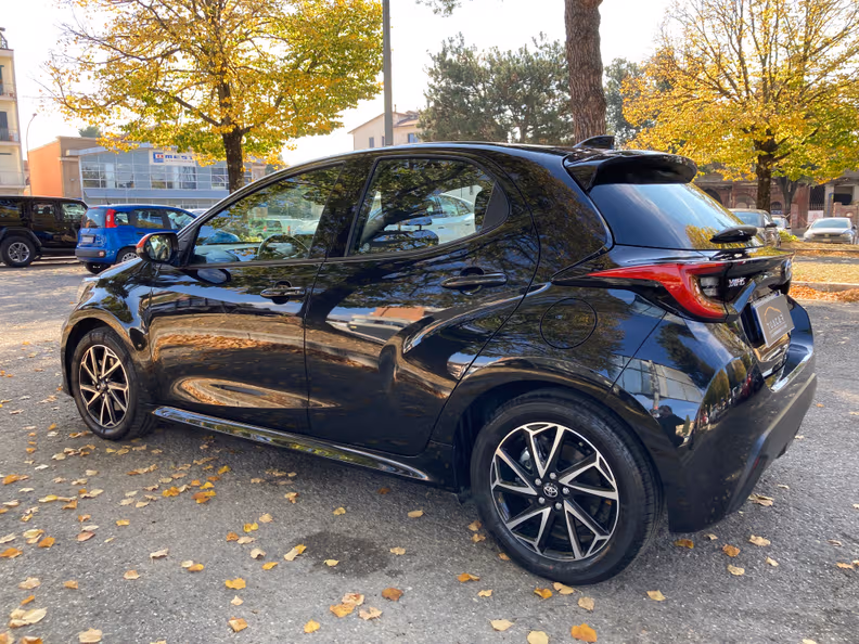 Toyota Yaris - 30