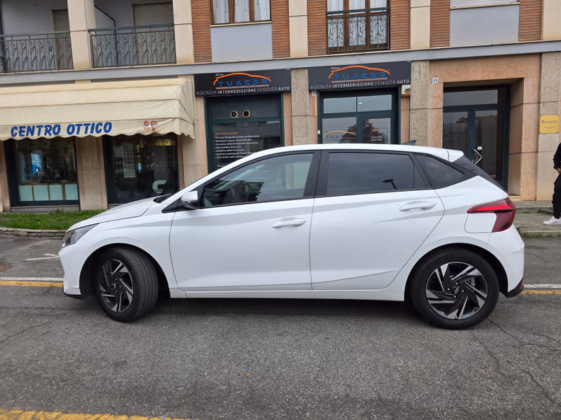 Hyundai i20 - 25