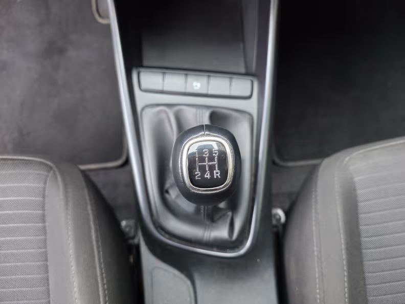 Hyundai i20 - 18
