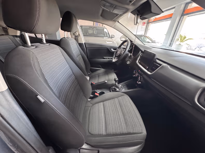 Kia Stonic - 14