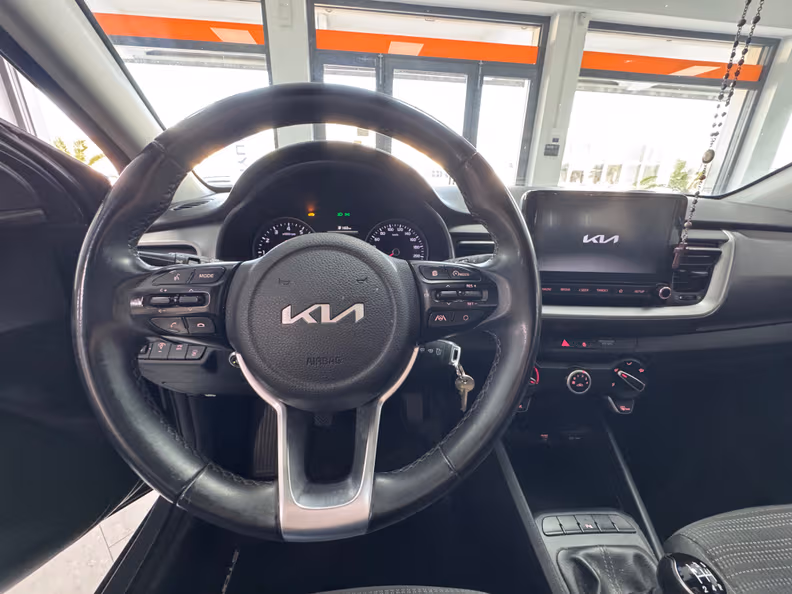 Kia Stonic - 9