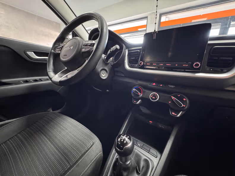 Kia Stonic - 15