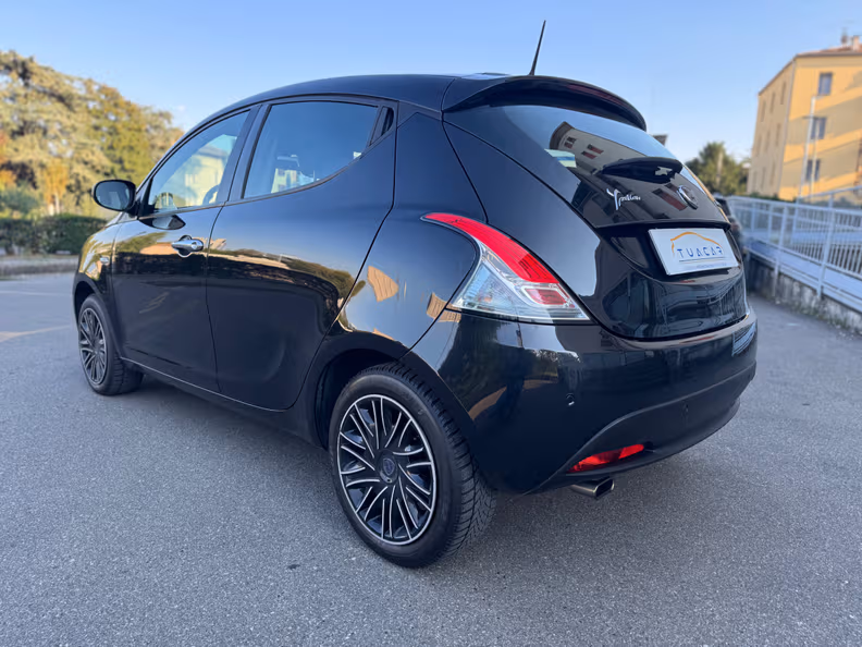 Lancia Ypsilon - 3