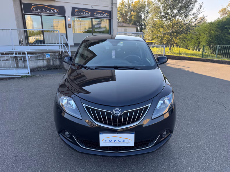 Lancia Ypsilon - 8