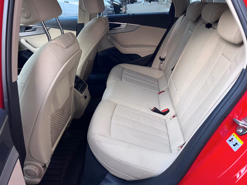 Audi A4 - 14