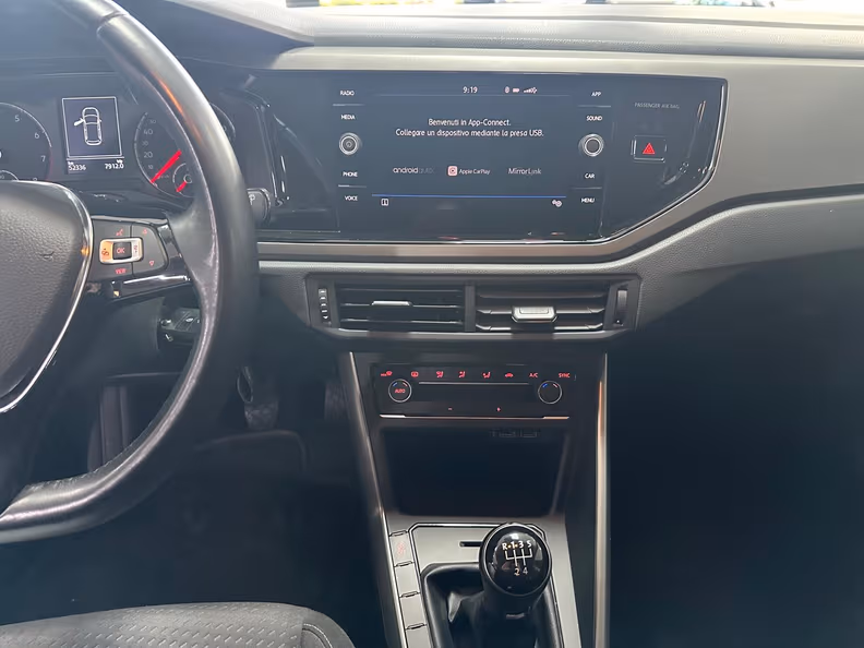 Volkswagen Polo - 13