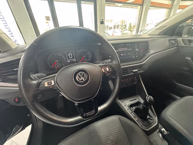 Volkswagen Polo - 10